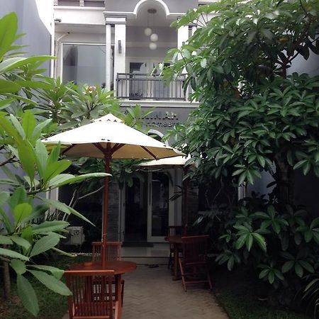 Safa Homestay Yogyakarta Exteriör bild