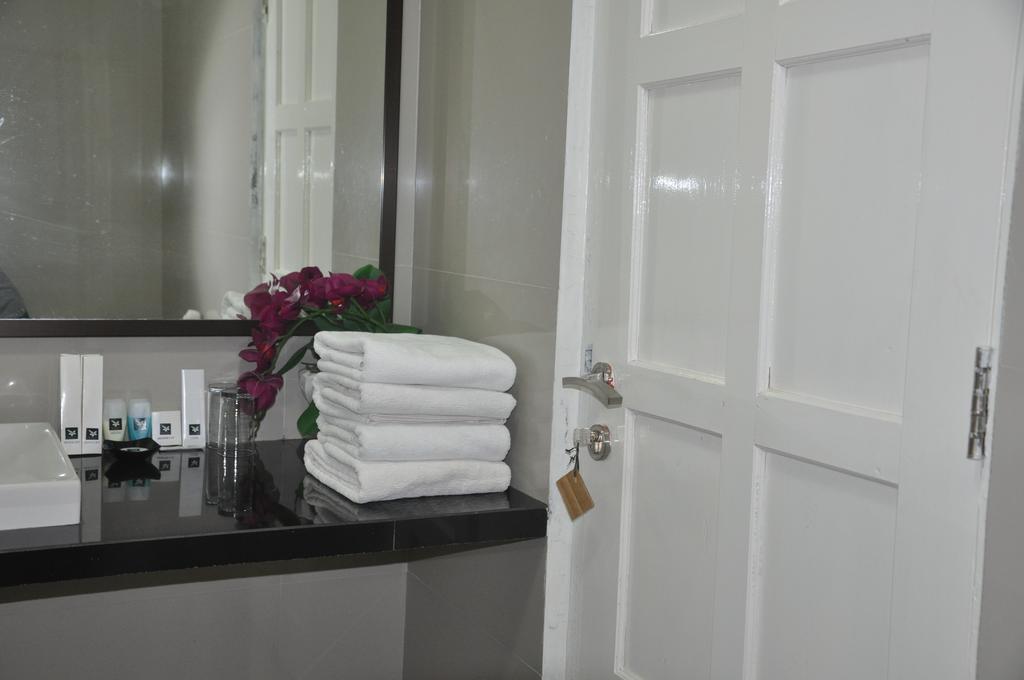 Safa Homestay Yogyakarta Exteriör bild