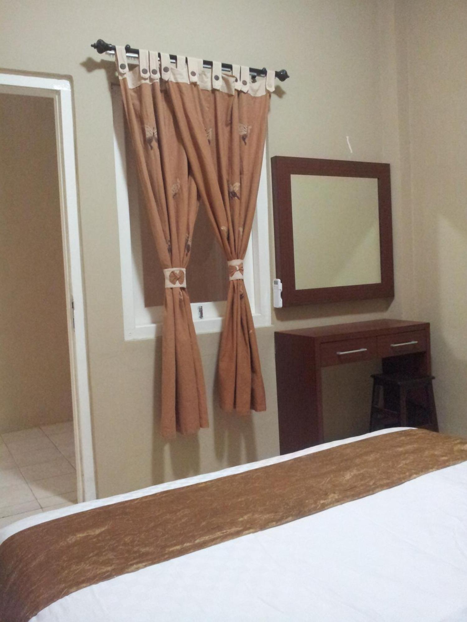 Safa Homestay Yogyakarta Rum bild