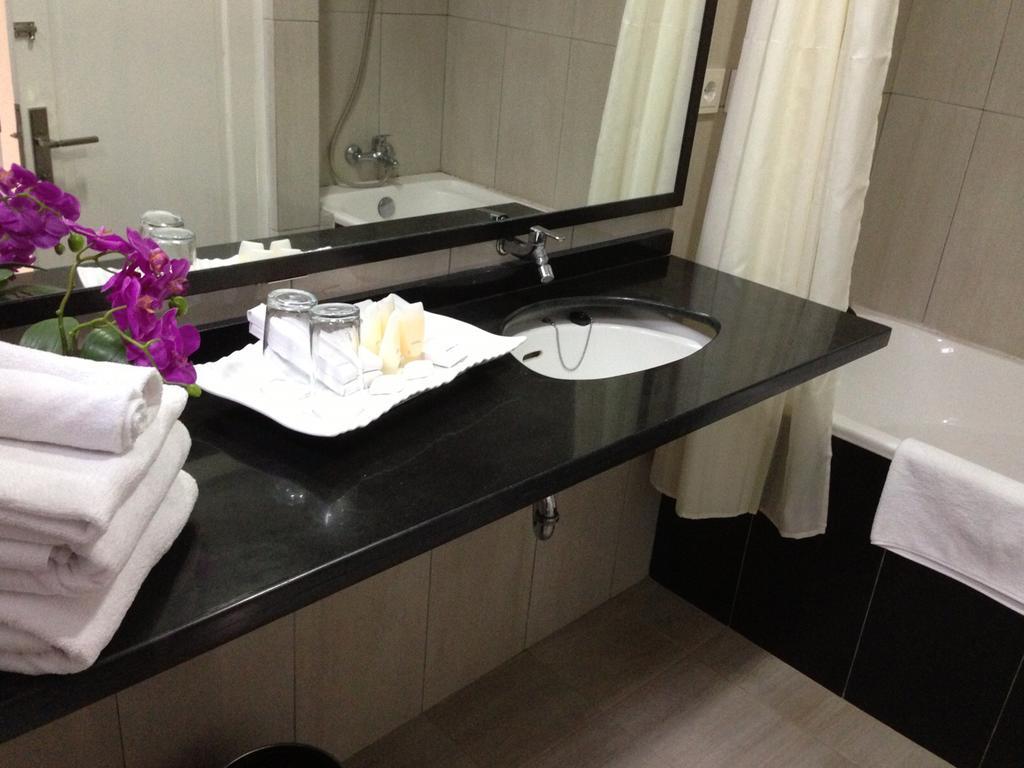 Safa Homestay Yogyakarta Exteriör bild